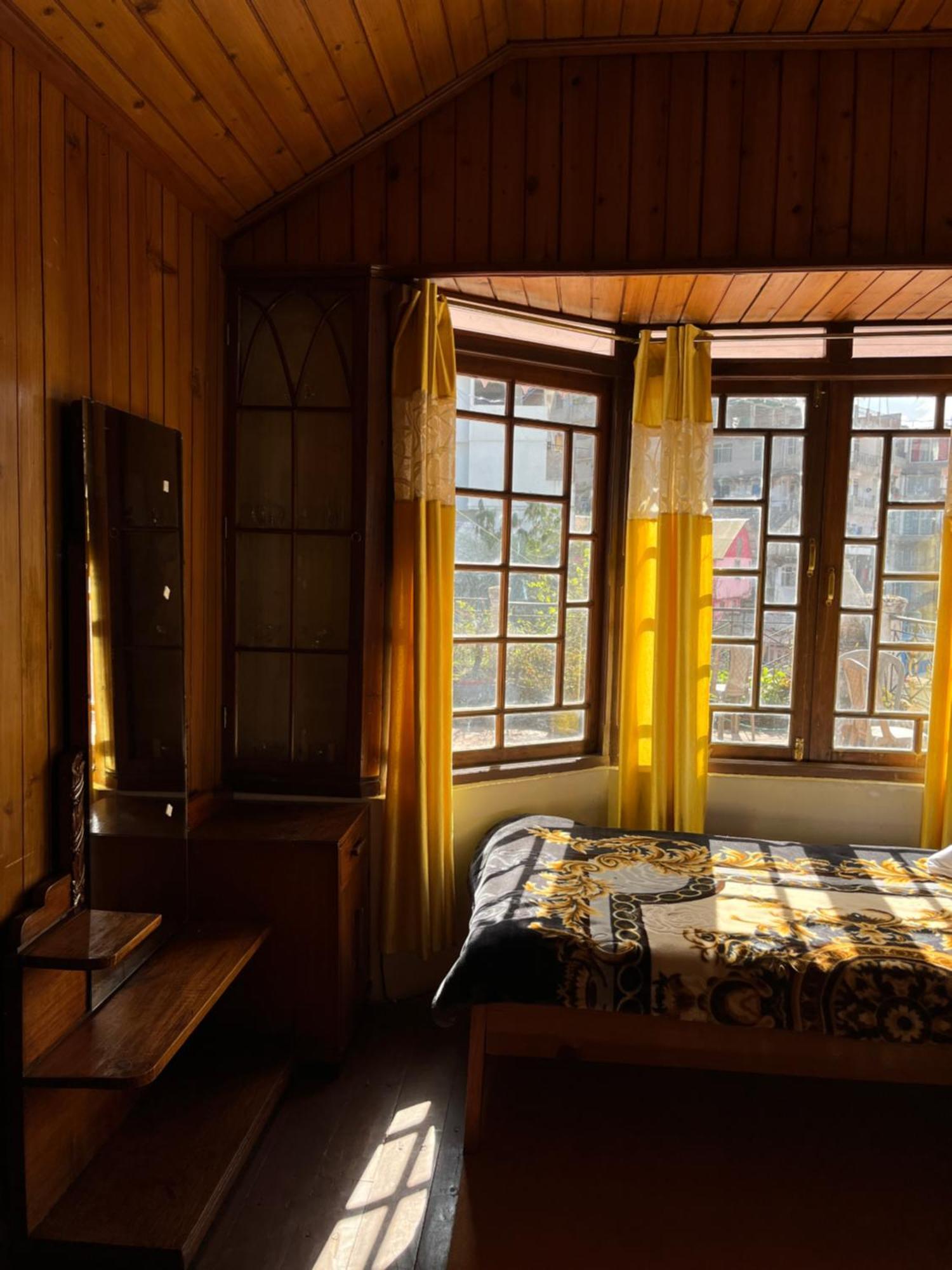 Eagle'S Nest Homestay Дарджилинг Экстерьер фото